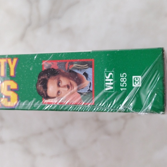 The Mighty Ducks VHS movie. - Picture 4 of 4